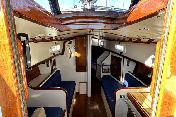 28ft Morris Yacht For Sale