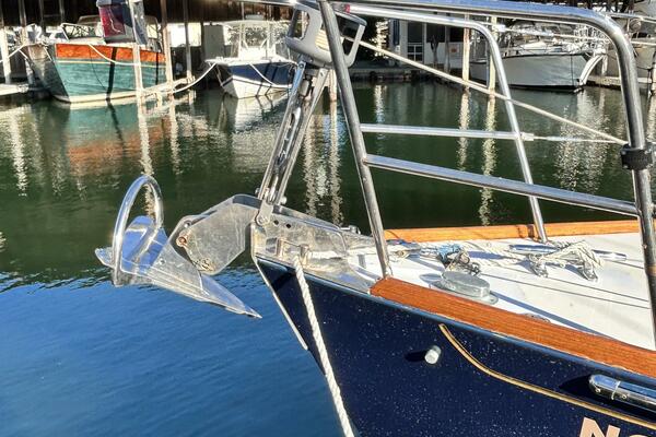28ft Morris Yacht For Sale