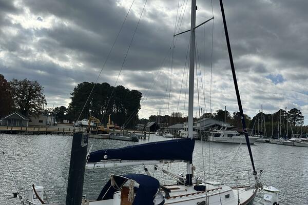 28ft Morris Yacht For Sale