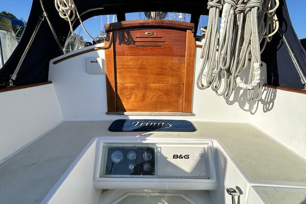 28ft Morris Yacht For Sale