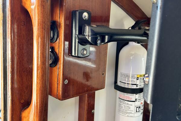 28ft Morris Yacht For Sale