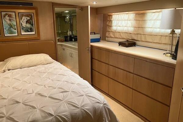 CARRY ON 70ft Hatteras Yacht For Sale
