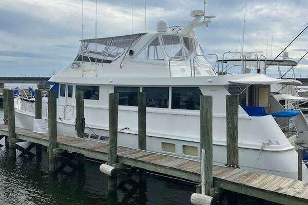 1996 Hatteras 70