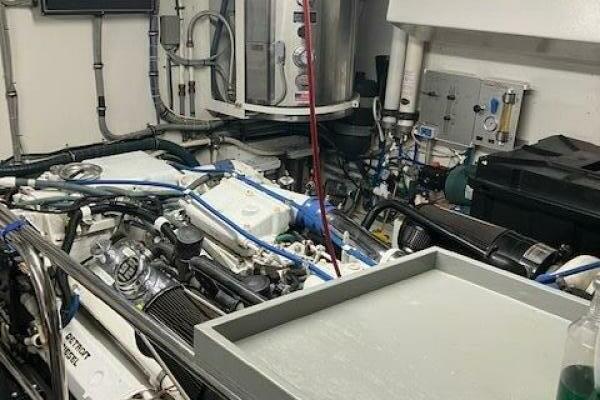 CARRY ON 70ft Hatteras Yacht For Sale