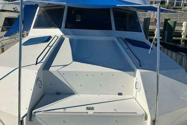 1996 Hatteras 70