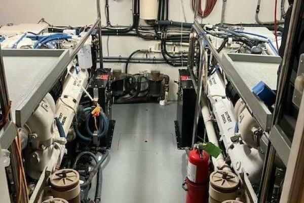 CARRY ON 70ft Hatteras Yacht For Sale