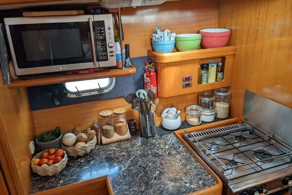 2002 Lagoon 470 Owner Version For Sale