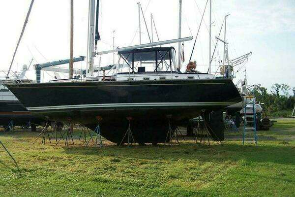 Photo of the 1986 Endeavour 42 CC