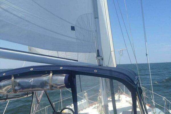 Photo of the 1986 Endeavour 42 CC