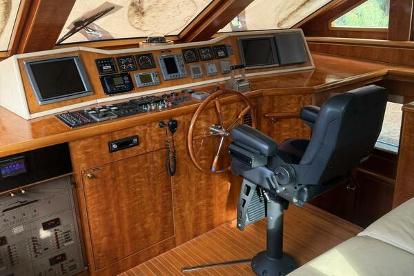 SANCTUARY 100ft Hargrave Yacht For Sale