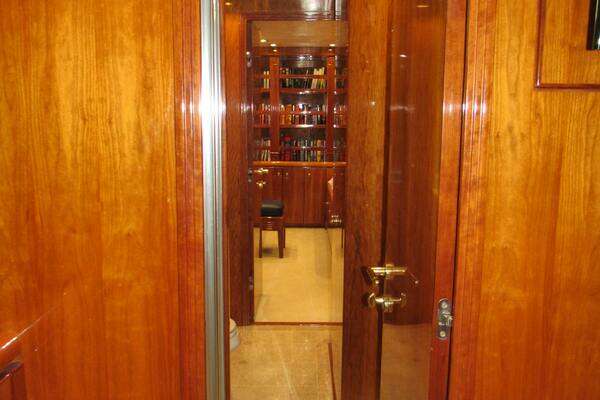 Hargrave Hargrave 100 Capri Yacht For Sale