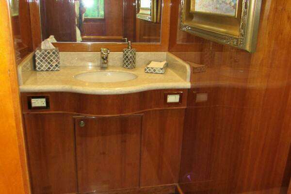 Hargrave Hargrave 100 Capri Yacht For Sale