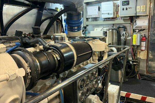 Hargrave Hargrave 100 Capri Yacht For Sale