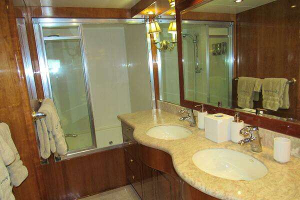 Hargrave Hargrave 100 Capri Yacht For Sale