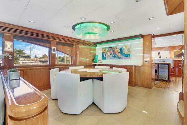 Hargrave Capri Skylounge Yacht For Sale