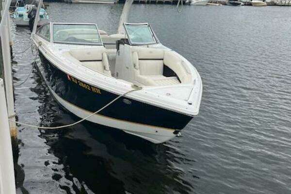 27ft Cobalt Yacht For Sale