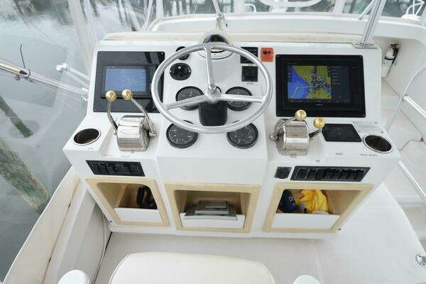 Photo of the 2001 Luhrs 340 Convertible "Lunes"