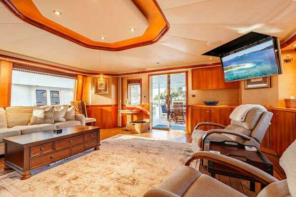 Westport Cockpit Motor Yacht Yacht For Sale