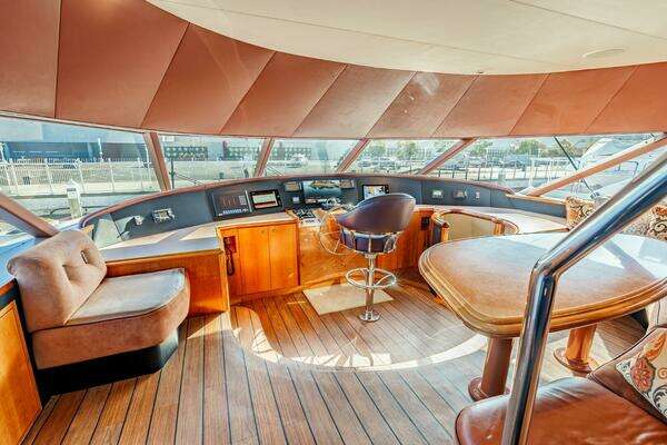 Westport Cockpit Motor Yacht Yacht For Sale