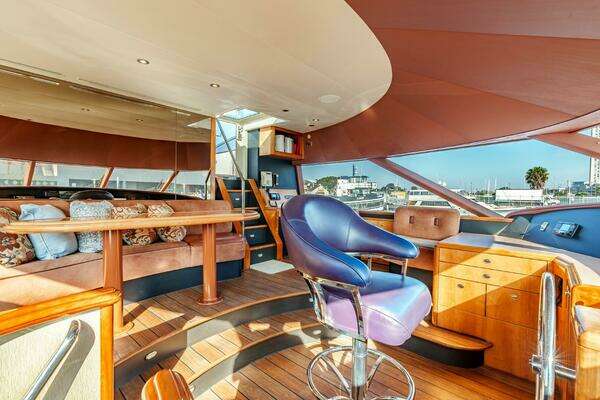 Westport Cockpit Motor Yacht Yacht For Sale