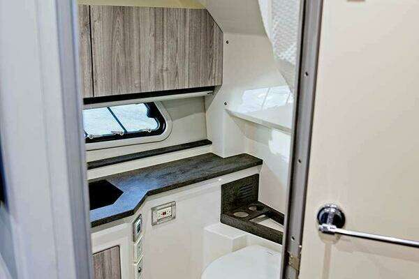 TRUE NORTH 40ft Formula Yacht For Sale