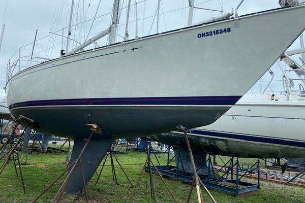 35-ft-C&C-1984-35mkIII-Karma-Niagara on the Lake Canada yacht for sale