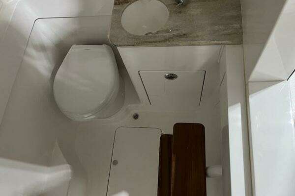 Valhalla Boatworks V 37 Yacht For Sale