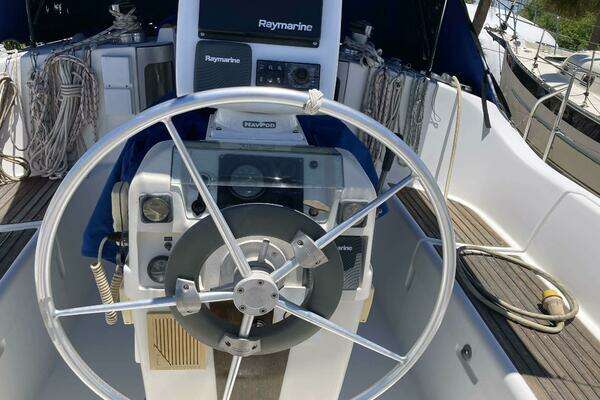 Photo of the 1993 Beneteau 