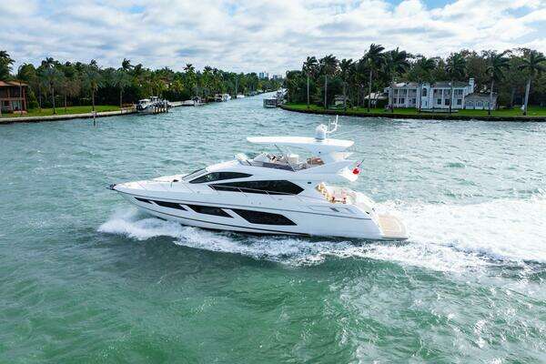 Photo of the 2016 Sunseeker Manhattan 65