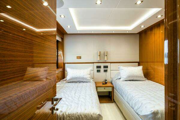 Sunseeker Sunseeker 116 Yacht Yacht For Sale