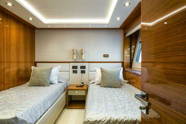 Sunseeker Sunseeker 116 Yacht Yacht For Sale