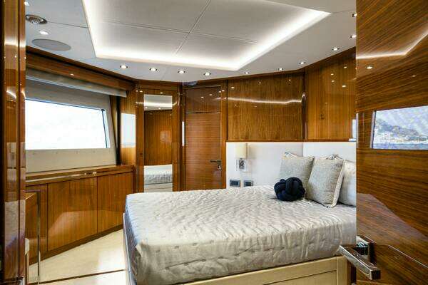 Sunseeker Sunseeker 116 Yacht Yacht For Sale