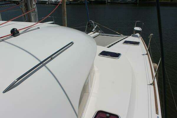 Lagoon 380 Yacht For Sale