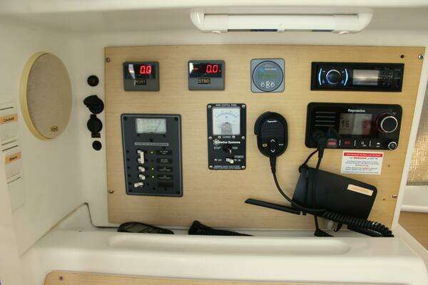 Lagoon 380 Yacht For Sale