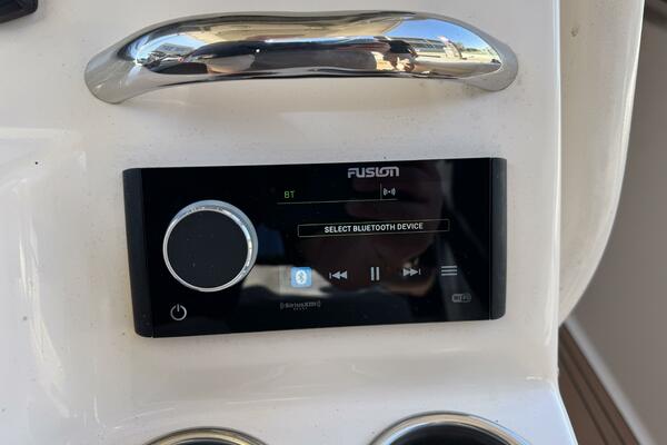 23ft Grady White Yacht For Sale