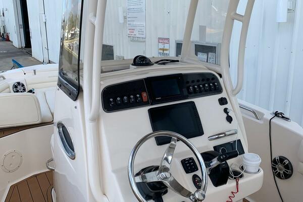 23ft Grady White Yacht For Sale