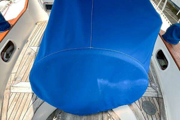 Photo of the 1986 Tayana Vancouver 42 "DELLA THERESE"