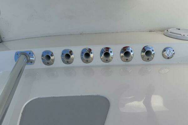SeaVee 390B Center Console Yacht For Sale