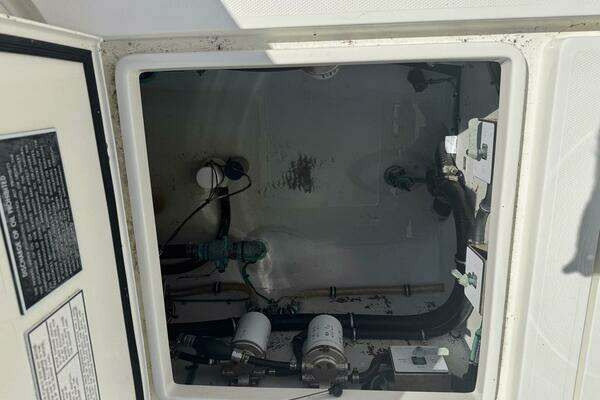 SeaVee 390B Center Console Yacht For Sale