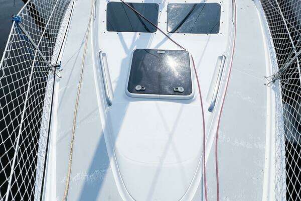 Photo of the 2002 Hunter 356 "MURDER SHE BOAT"