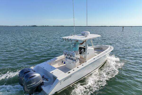 Photo of the 2018 Jupiter 26 FS