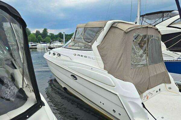 Photo of the 2003 Regal 2860 Commodore "BALE MONEY"