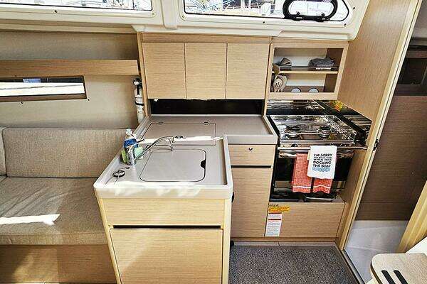 Beneteau 34.1 Yacht For Sale