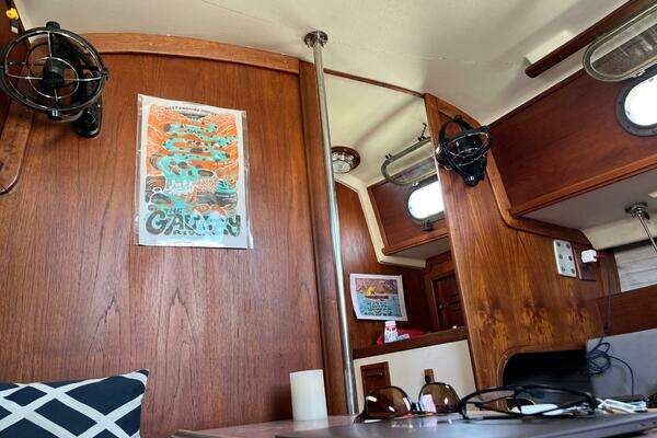 27ft Cape Dory Yacht For Sale