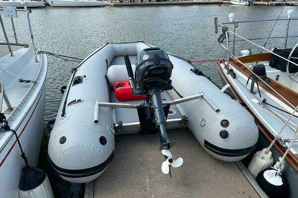 27ft Cape Dory Yacht For Sale