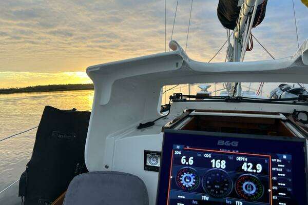 27ft Cape Dory Yacht For Sale