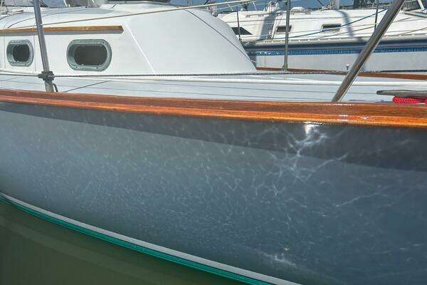 27ft Cape Dory Yacht For Sale
