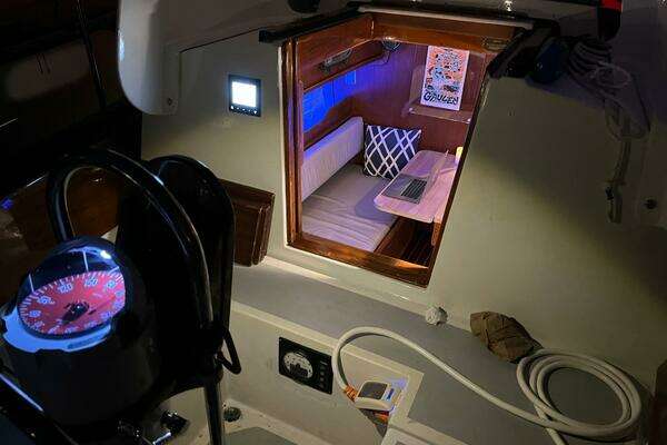27ft Cape Dory Yacht For Sale