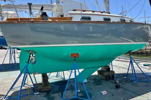 27ft Cape Dory Yacht For Sale