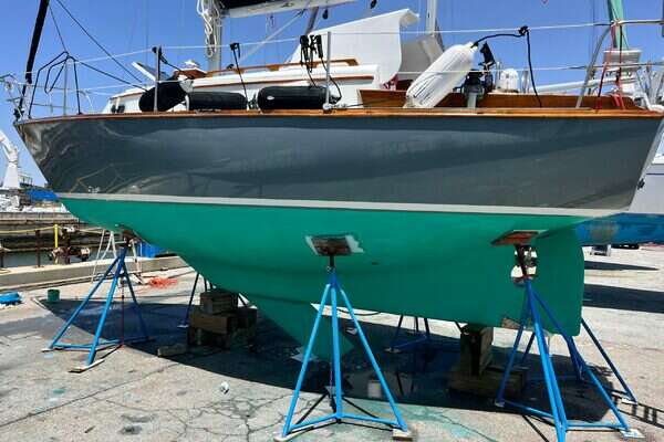 27ft Cape Dory Yacht For Sale